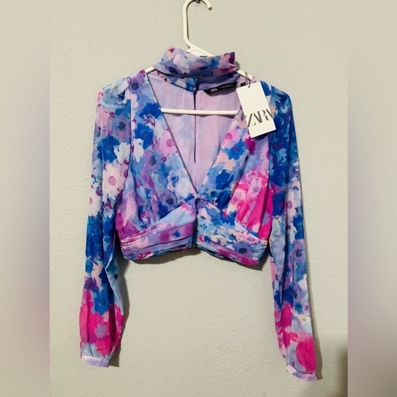 Floral V-Neck Chiffon Top - Picture 7 of 14